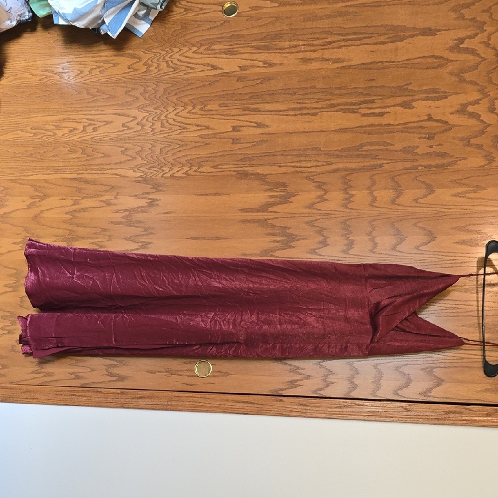 Lulus Size Medium Sleek Burgundy Sleeveless Dress